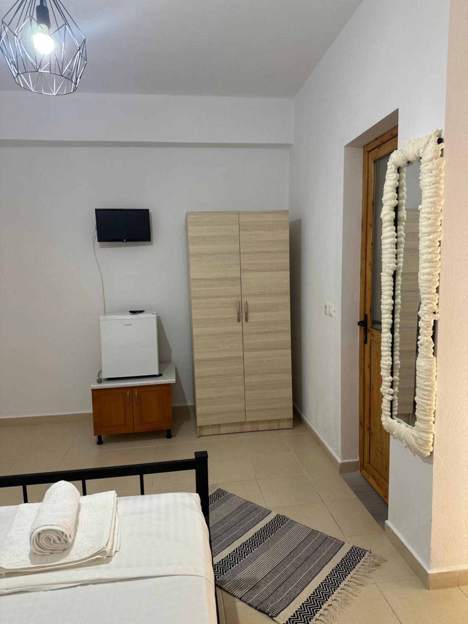 Vila Lemon Tree Sarandë Exterior foto