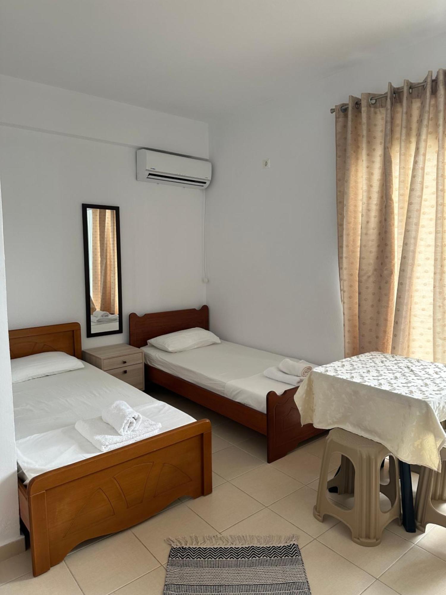 Vila Lemon Tree Sarandë Exterior foto